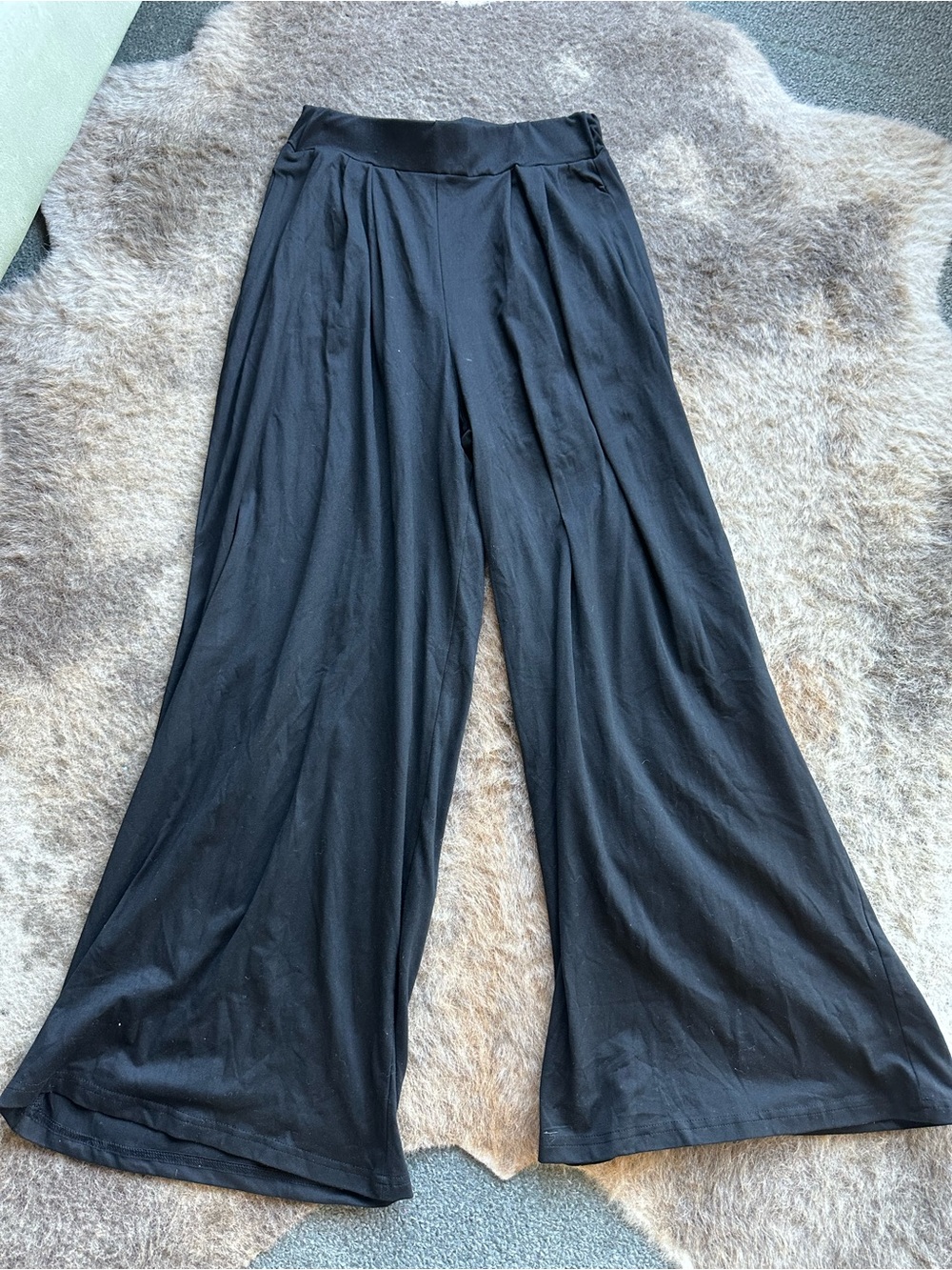 Black Wide-Leg Women’s Pants
